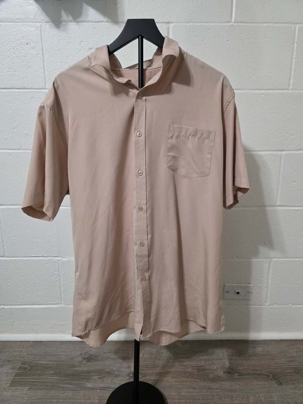 COOFANDY Men's Casual Short Sleeve Button-Down Shirt in Tan